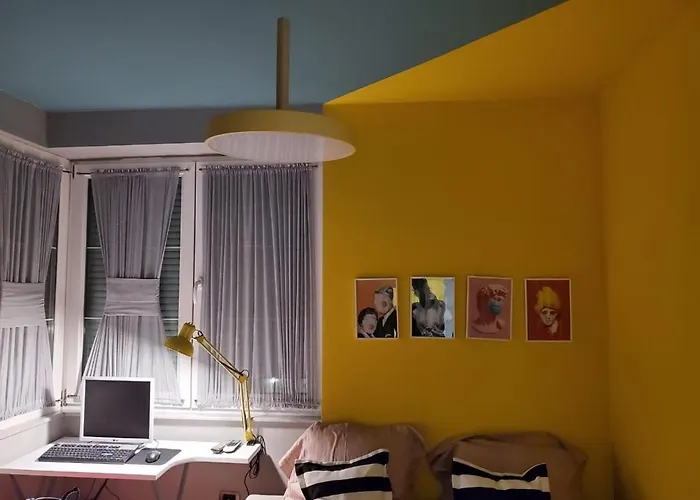 Helga's Deluxe 2 Tirana