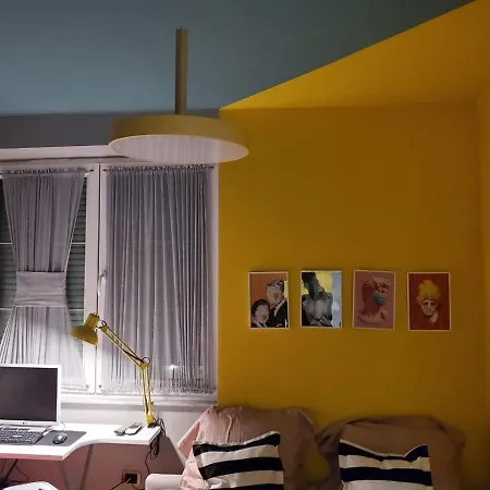 Helga's Deluxe 2 ティラナ